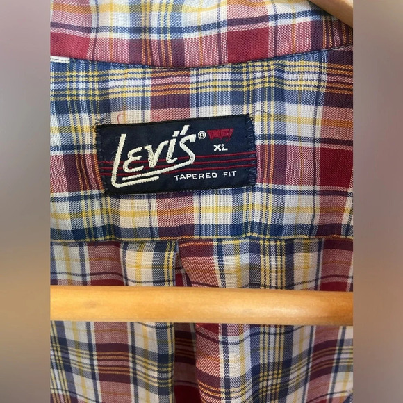 LEVI’S Plaid Button Up Men’s Shirt Tapered Fit XL Red Navy Yellow Vintage - Picture 5 of 12